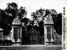 [picture: The Lion Gates, Hampton Court]